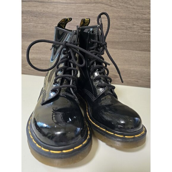 Dr. Martens 1460W Black Patent Leather Boots Women's Size 6 Lace Up - Picture 4 of 7